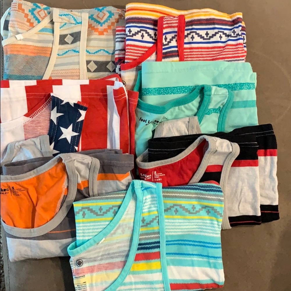 Men’s assorted tank top bundle